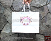 PAPERBAG PUTIH BUNGA-BUNGA